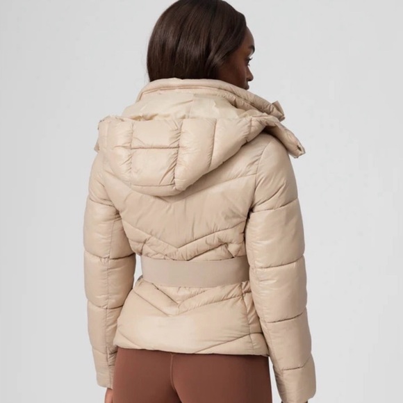EUC Buffbunny Beige Puffer Jacket - Picture 2 of 13